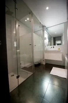 阿鲁宾努酒店 罗维尼